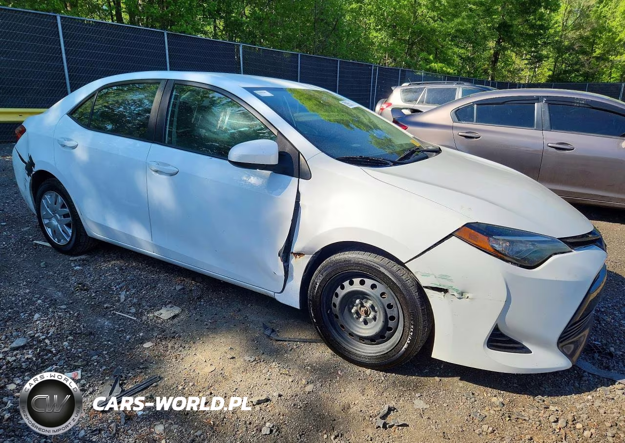 2017 Toyota Corolla Le VIN:2T1BURHE6HC776412 - 4