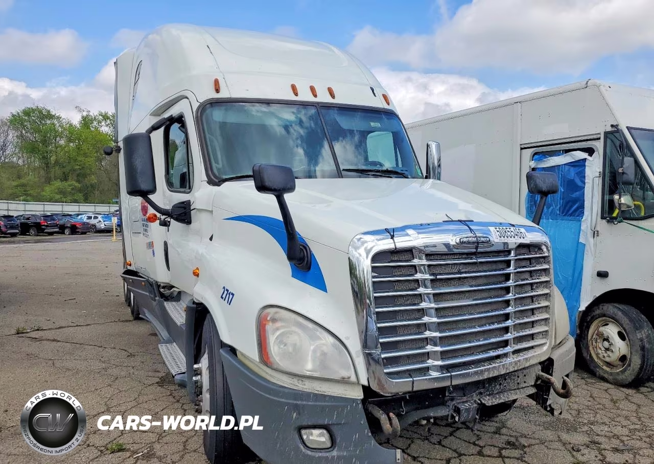 2016 Freightliner Cascadia 125 Semi Truck