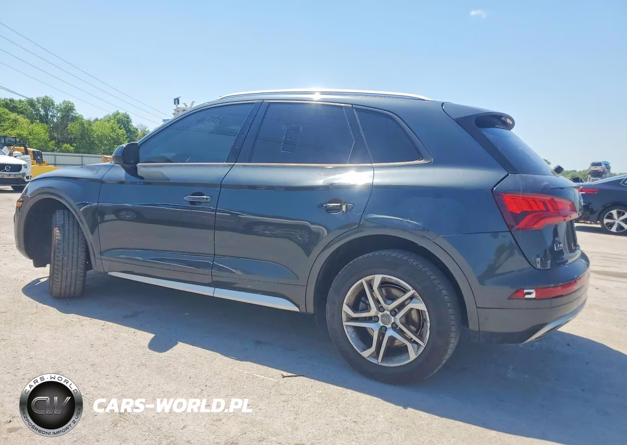 2018 Audi Q5 Premium VIN:WA1ANAFY6J2022707 - 2