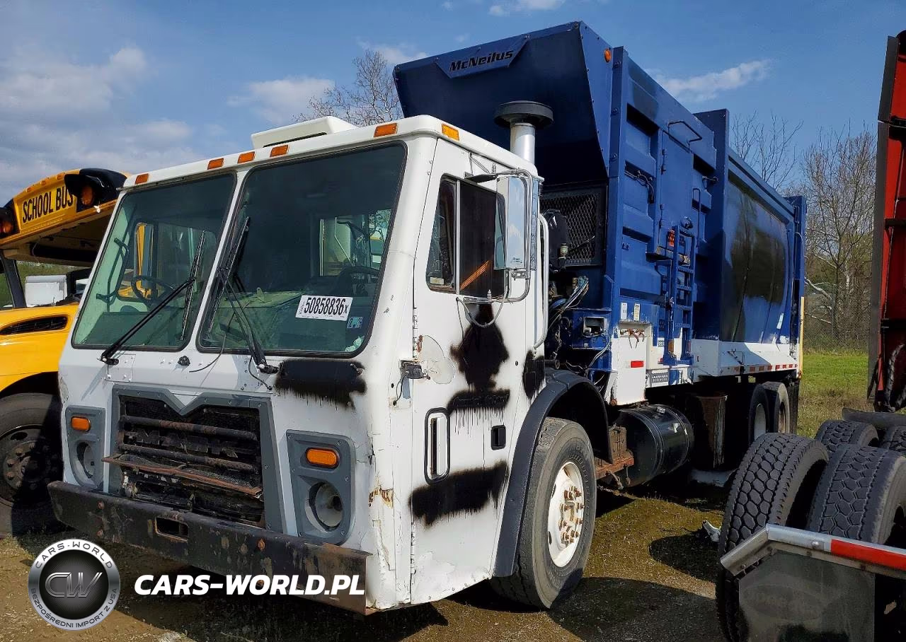 2009 Mack Leu600 Refuse Truck VIN:1M2AU02CX9M002808 - 2