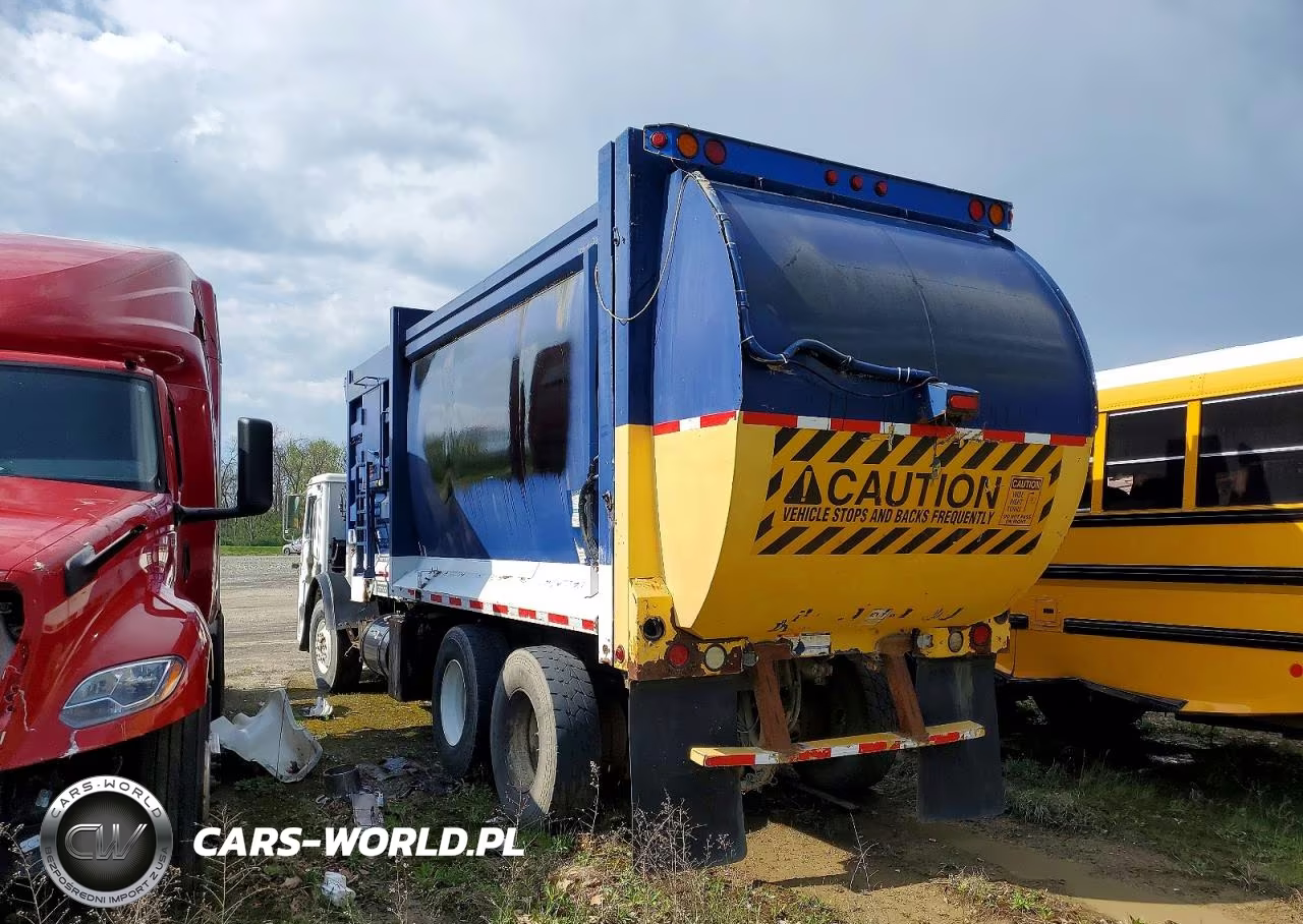 2009 Mack Leu600 Refuse Truck VIN:1M2AU02CX9M002808 - 4