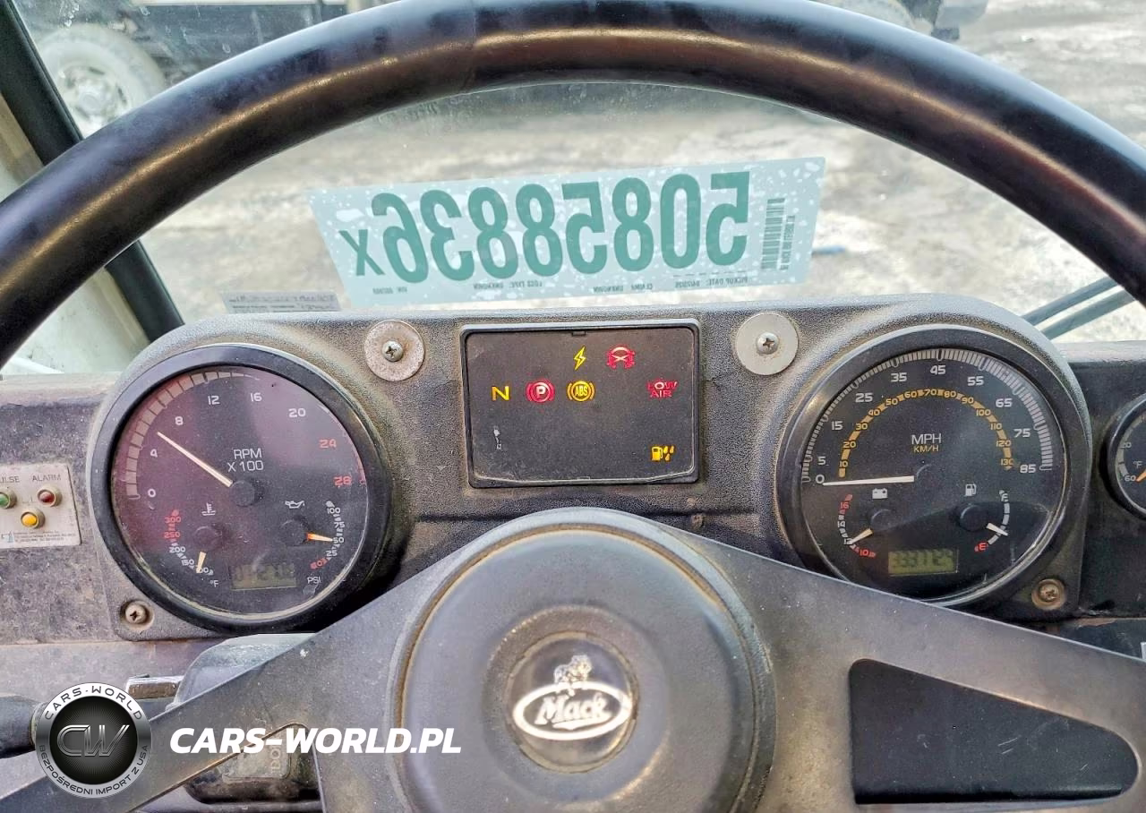 2009 Mack Leu600 Refuse Truck VIN:1M2AU02CX9M002808 - 8