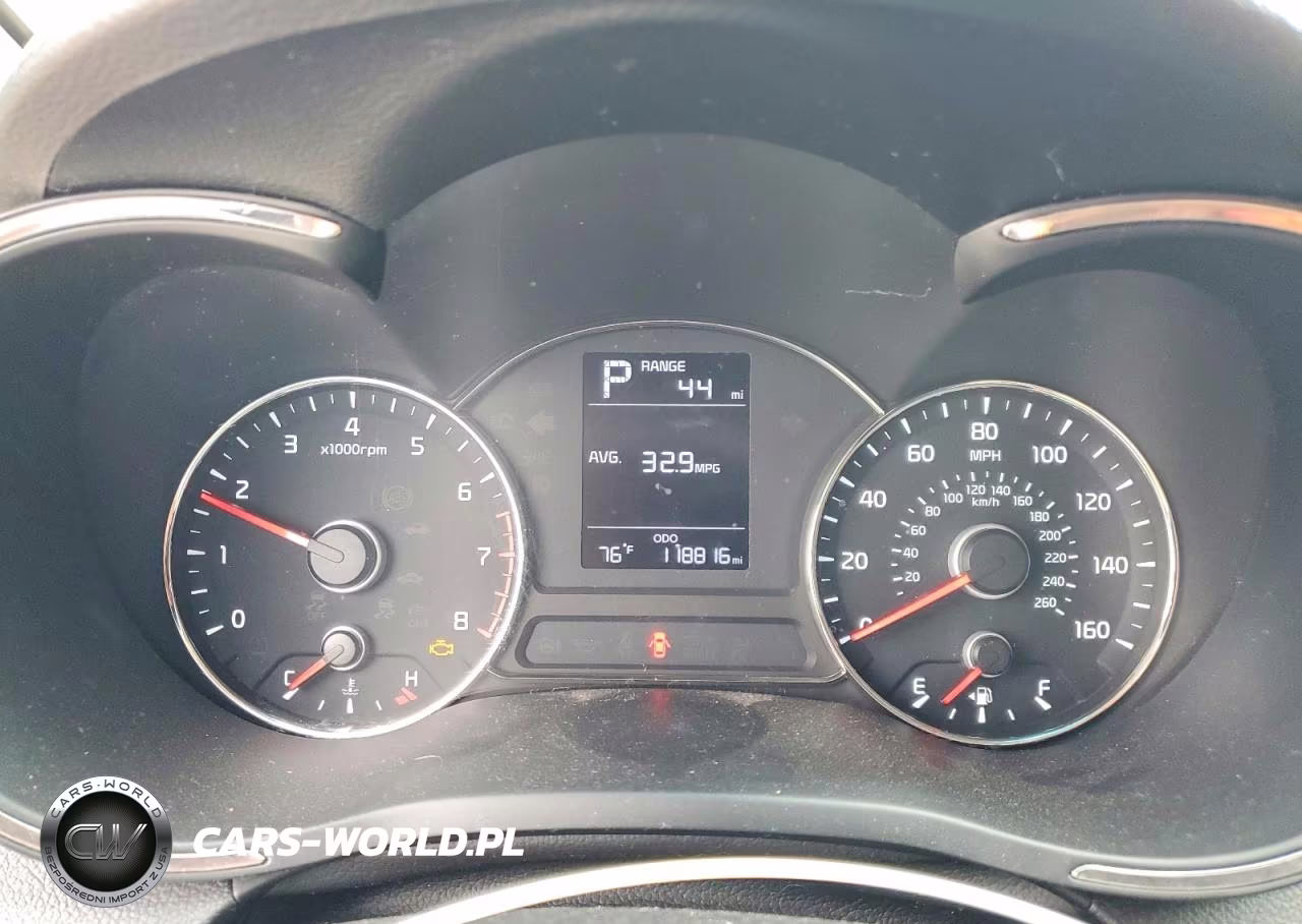 2018 Kia Forte Lx VIN:3KPFK4A70JE199115 - 9