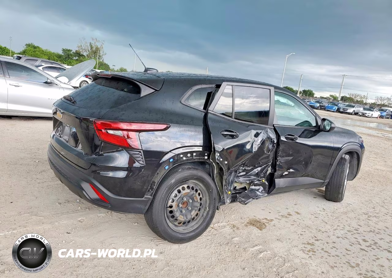 2024 Chevrolet Trax Ls VIN:KL77LFE21RC118313 - 3
