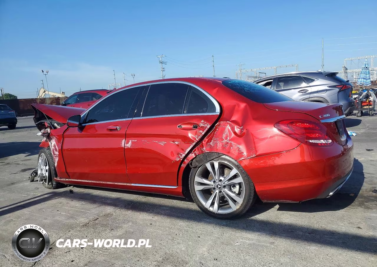 2018 Mercedes-Benz C 300 VIN:55SWF4JBXJU248466 - 2