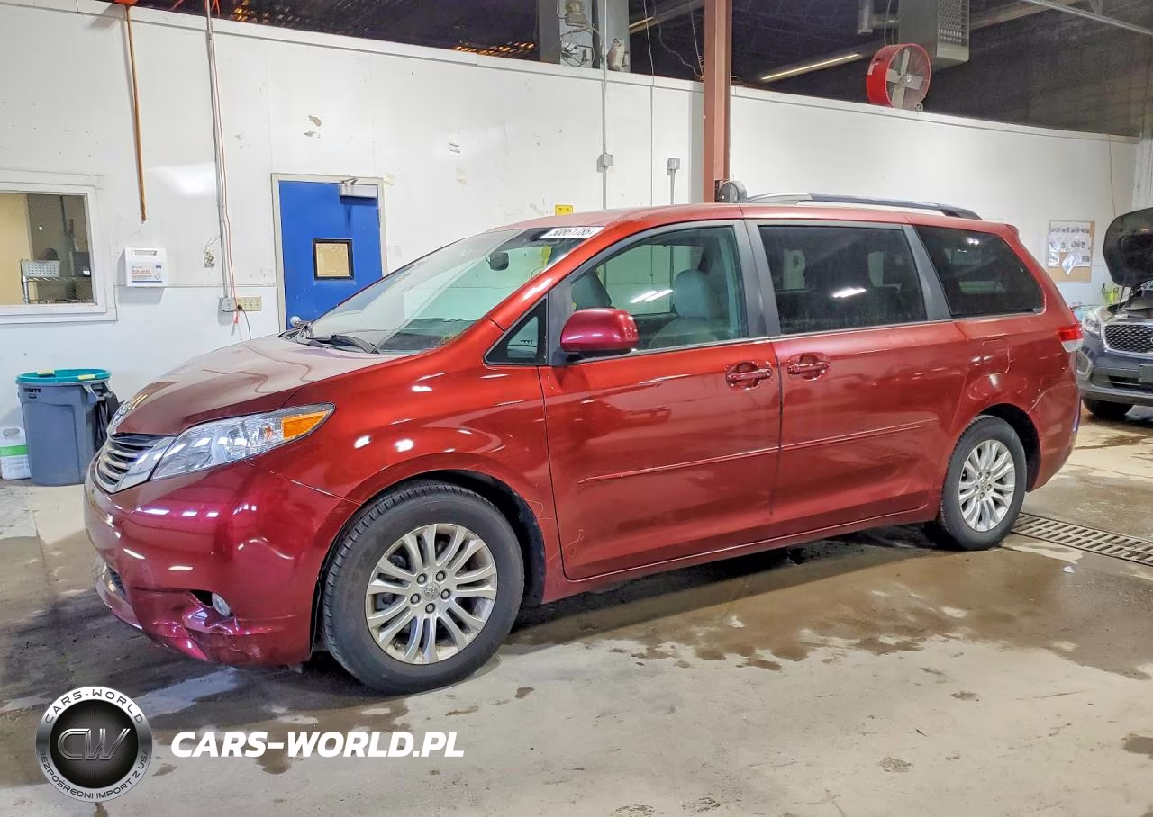 2011 Toyota Sienna Xle 8-Passenger