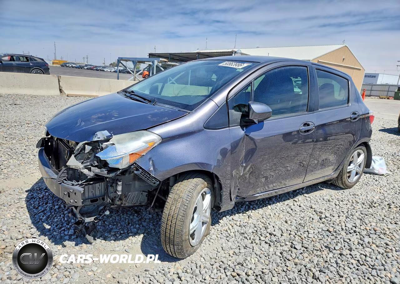 2014 Toyota Yaris 5-Door Le