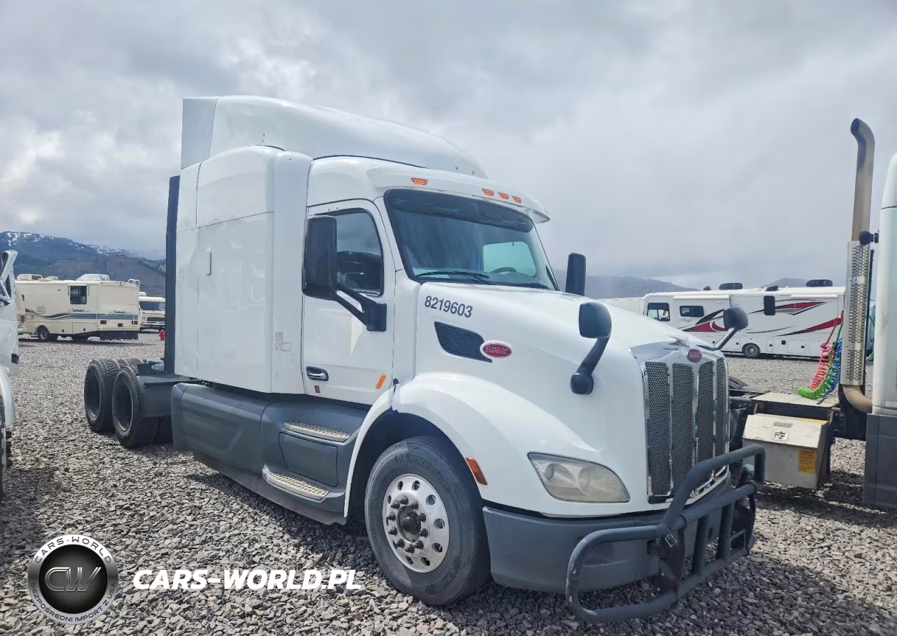 2019 Peterbilt 579 Semi Truck