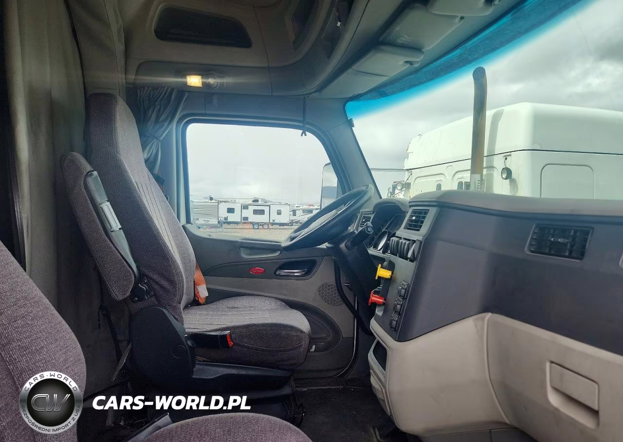 2019 Peterbilt 579 Semi Truck VIN:1XPBDP9X9KD601245 - 5