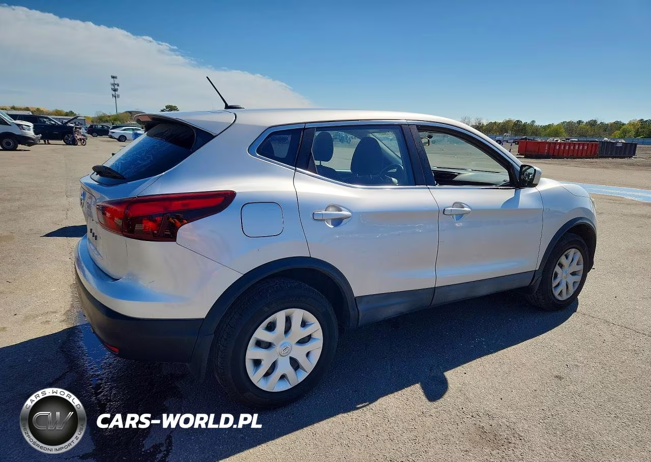 2017 Nissan Rogue Sport S VIN:JN1BJ1CPXHW009076 - 3