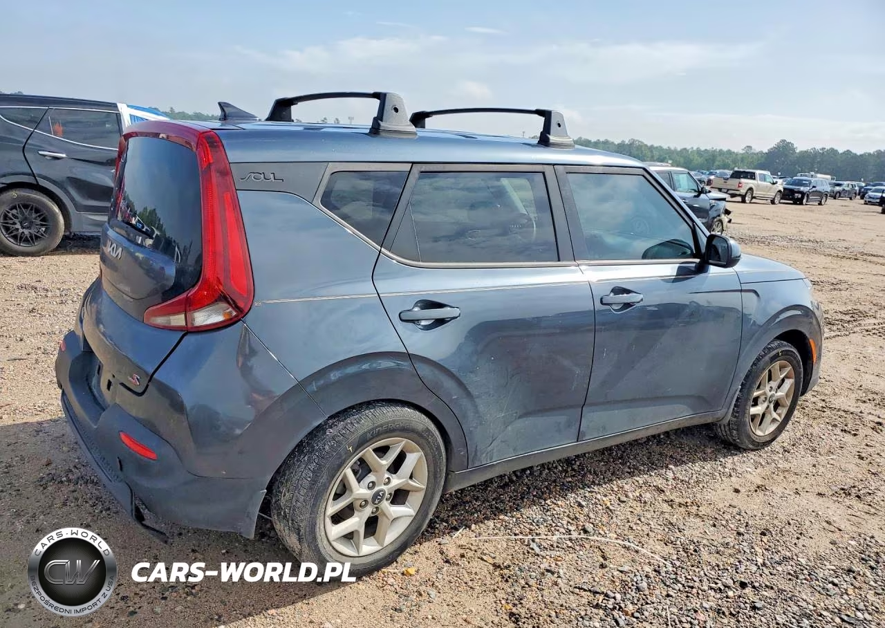 2020 Kia Soul S VIN:KNDJ23AU8L7020848 - 3