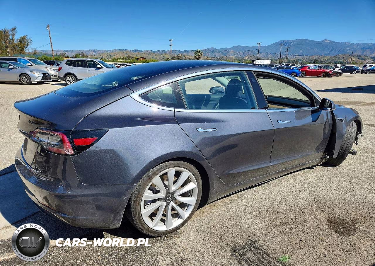 2018 Tesla Model 3 VIN:5YJ3E1EA8JF059516 - 3