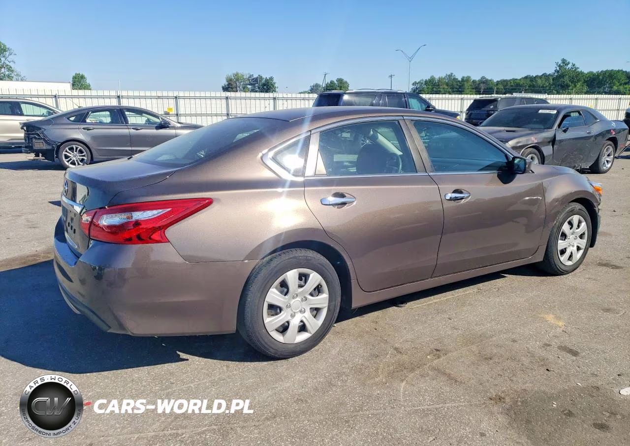 2016 Nissan Altima 2.5 S VIN:1N4AL3AP7GN309203 - 3