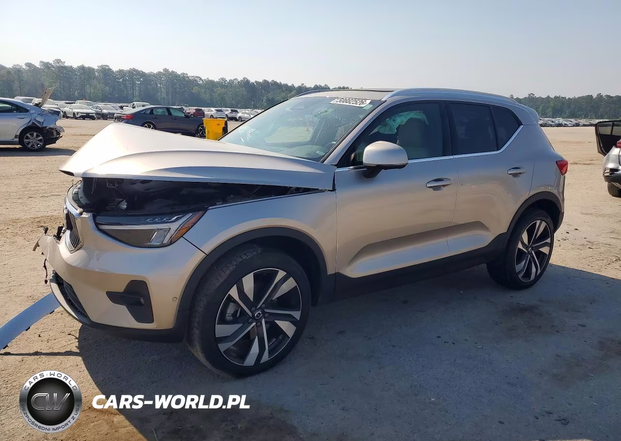 2023 Volvo Xc40 Plus – zdjęcie 1 z 13