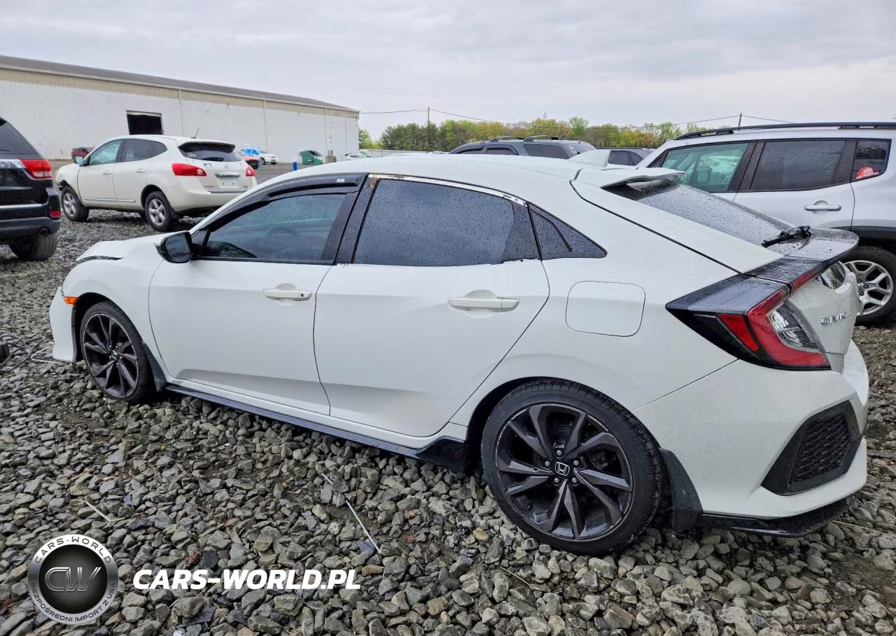 2018 Honda Civic Sport VIN:SHHFK7H49JU429904 - 2
