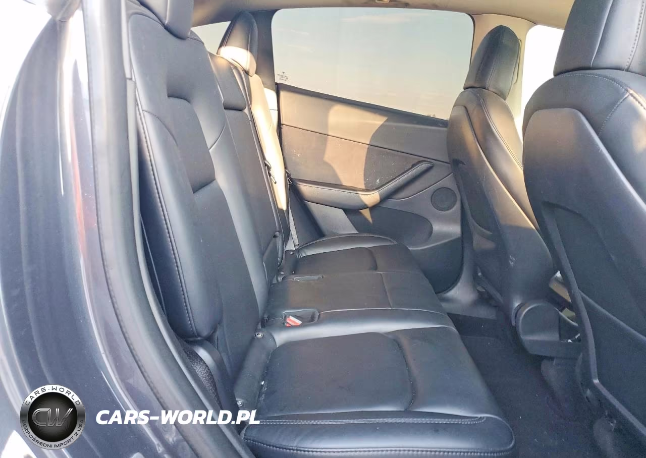 2021 Tesla Model Y VIN:5YJYGDEF3MF266669 - 11