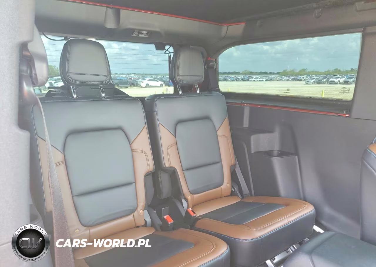 2023 Ford Bronco Base VIN:1FMDE5CP5PLB84249 - 10