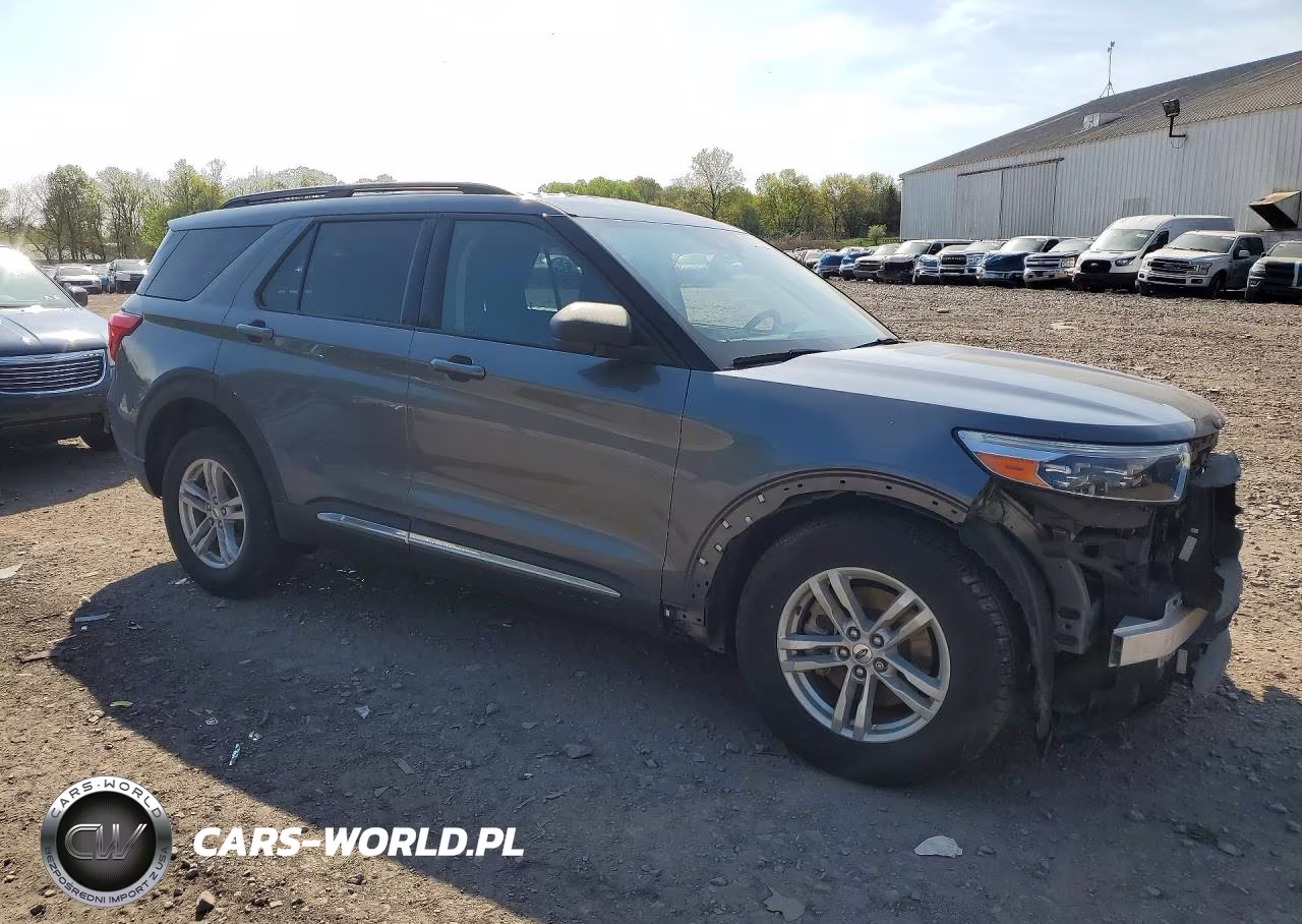 2022 Ford Explorer Xlt VIN:1FMSK8DH2NGB08888 - 4
