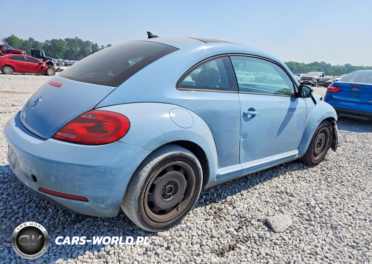 2012 Volkswagen Beetle VIN:3VWJP7AT8CM612849 - 3