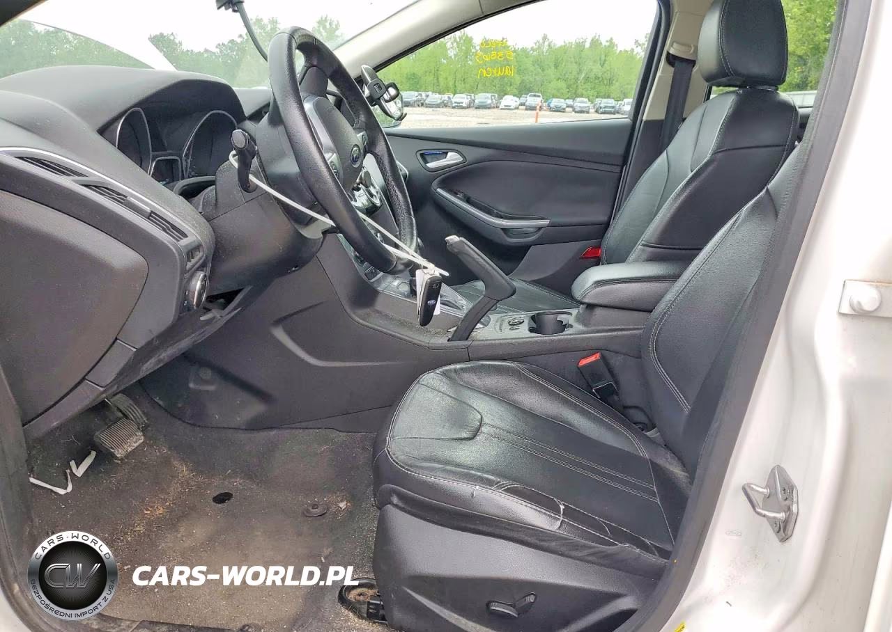 2014 Ford Focus Titanium VIN:1FADP3N23EL303441 - 7