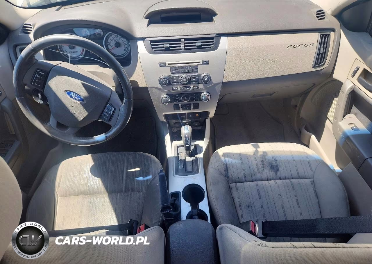 2010 Ford Focus Se VIN:1FAHP3FN1AW130442 - 8