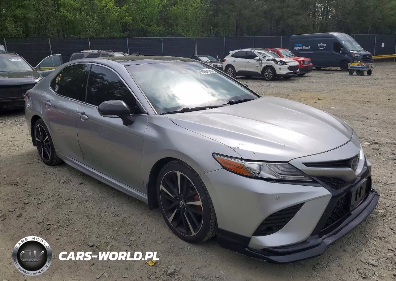 2018 Toyota Camry Xse VIN:4T1B61HK1JU139420 - 4