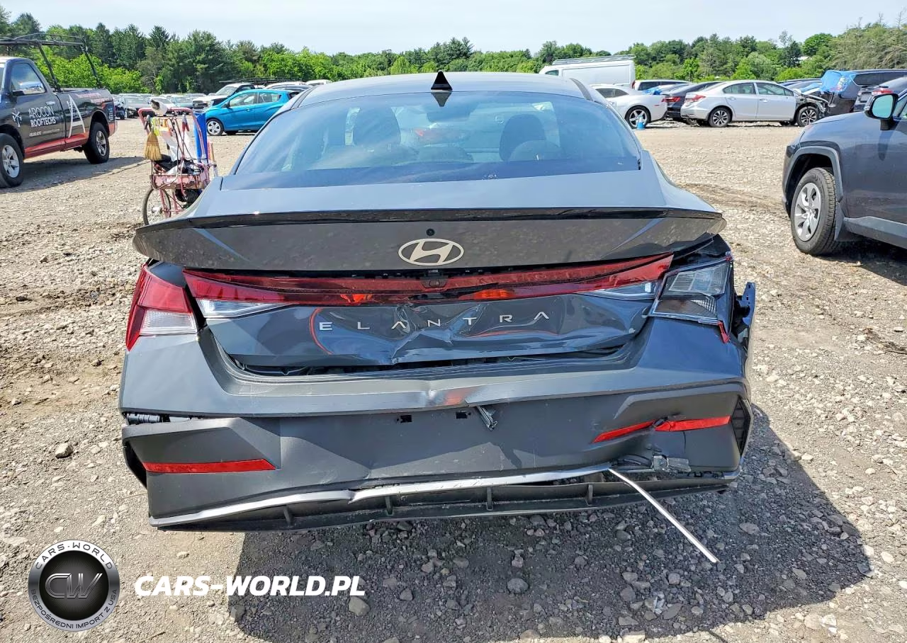 2025 Hyundai Elantra Sel Sport VIN:KMHLM4DG2SU043682 - 6