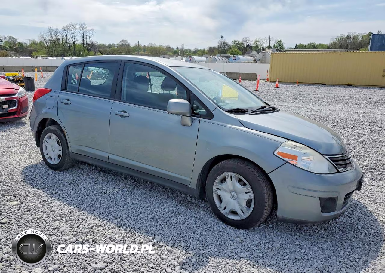 2010 Nissan Versa 1.8 S VIN:3N1BC1CP7AL415192 - 4