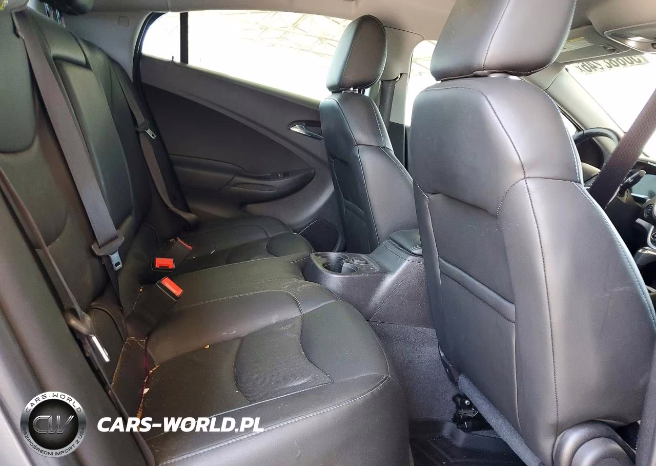 2018 Chevrolet Volt Lt VIN:1G1RA6S57JU133888 - 10