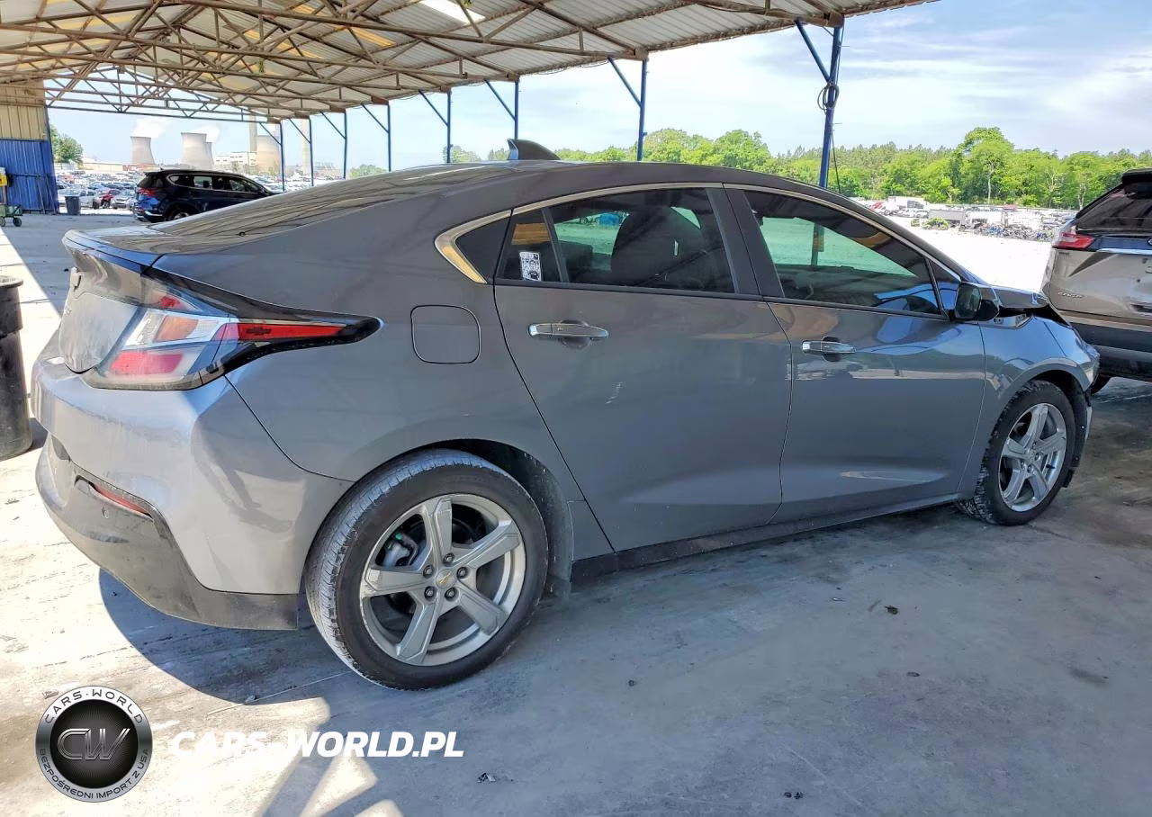 2018 Chevrolet Volt Lt VIN:1G1RA6S57JU133888 - 3
