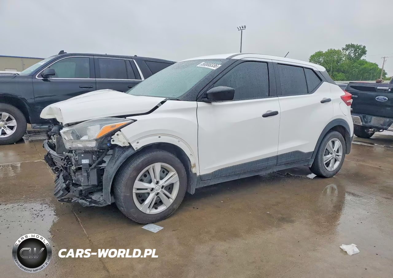 2020 Nissan Kicks S