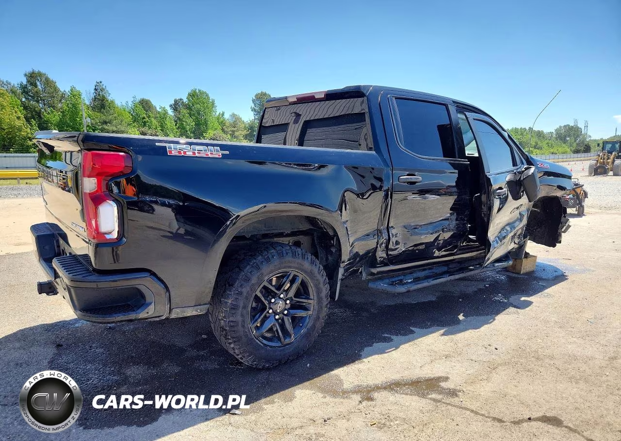 2021 Chevrolet Silverado K1500 Trail Boss Custom VIN:1GCPYCEFXMZ281649 - 3