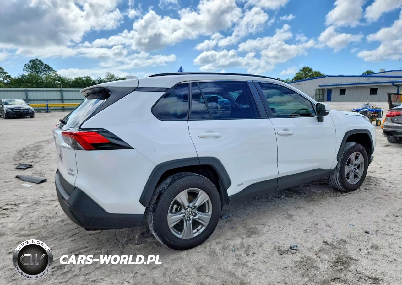 2024 Toyota Rav4 Hybrid Xle VIN:4T3RWRFV9RU149142 - 3
