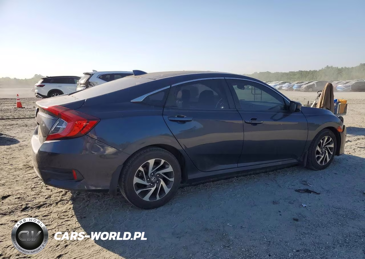 2018 Honda Civic Ex VIN:19XFC2F78JE012035 - 3