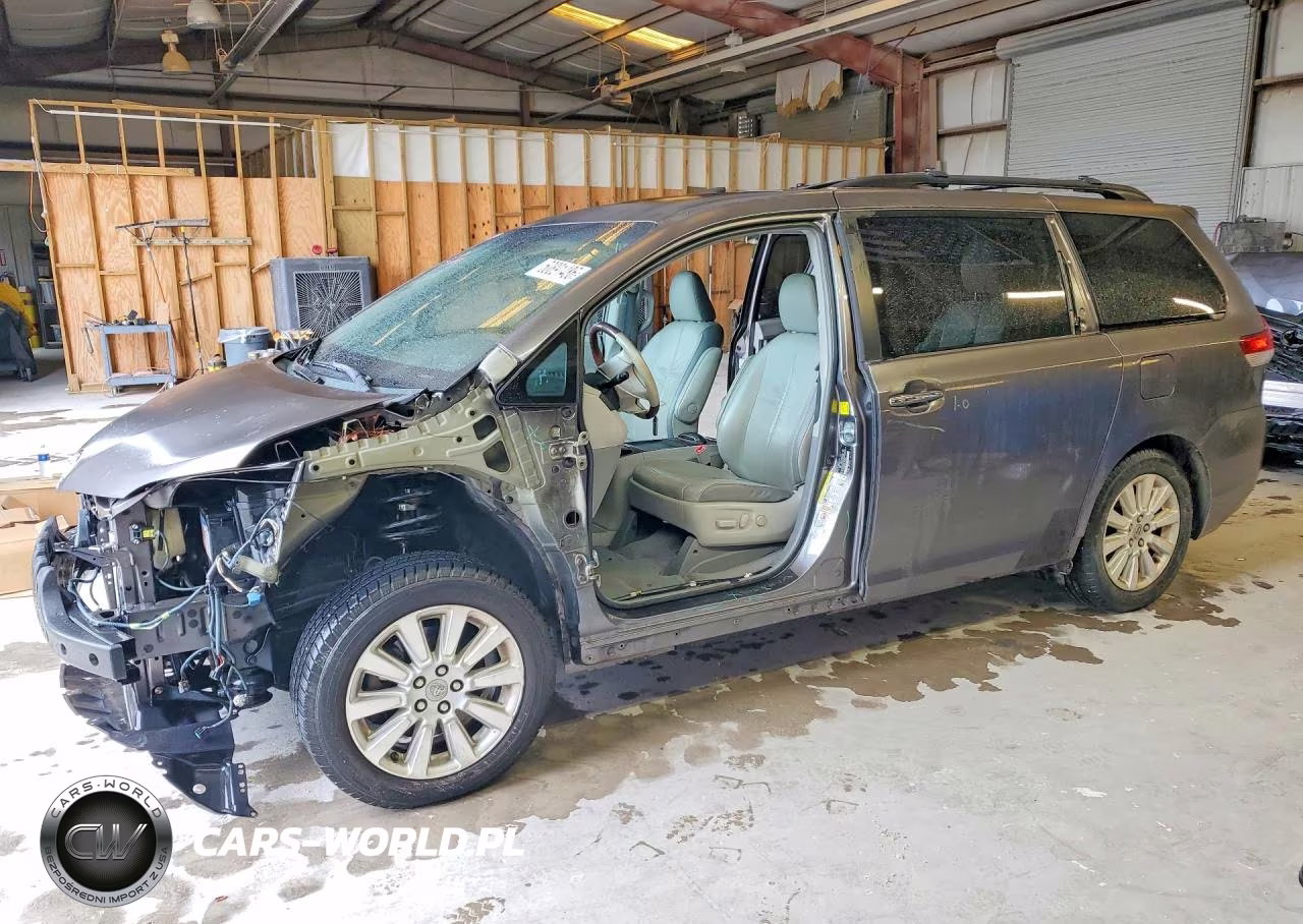 2011 Toyota Sienna Limited 7-Passenger