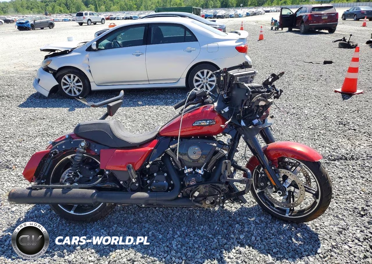 2025 Harley-Davidson Flhx