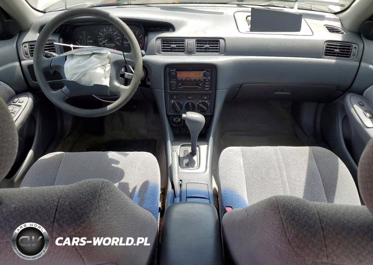 2001 Toyota Camry Le VIN:JT2BG22K610602023 - 8