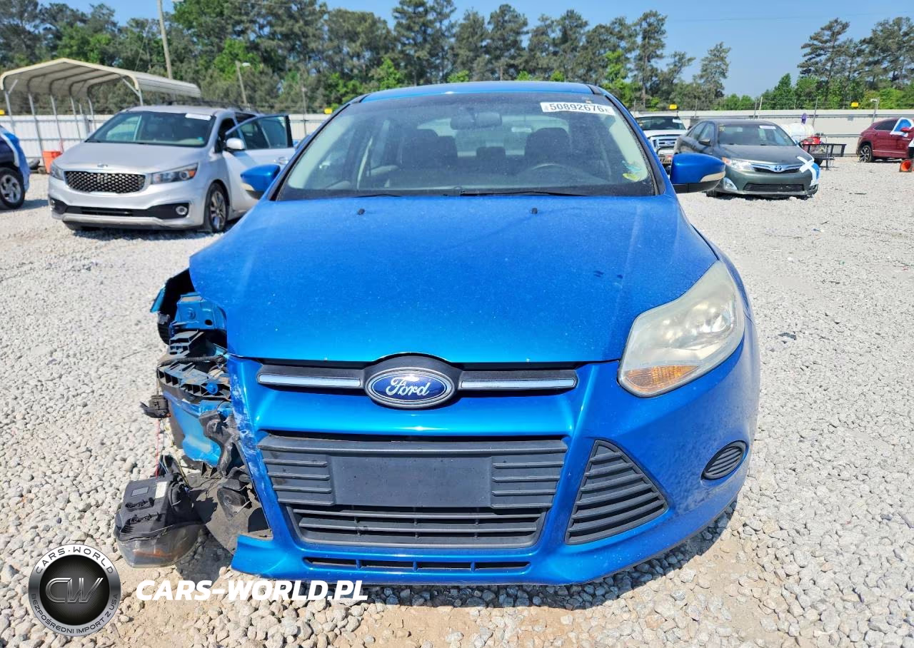 2014 Ford Focus Se VIN:1FADP3F24EL457669 - 5