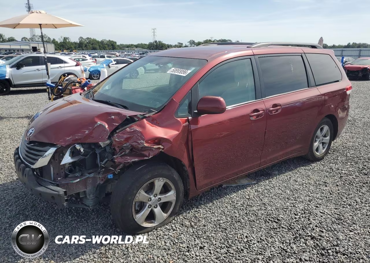 2014 Toyota Sienna Le