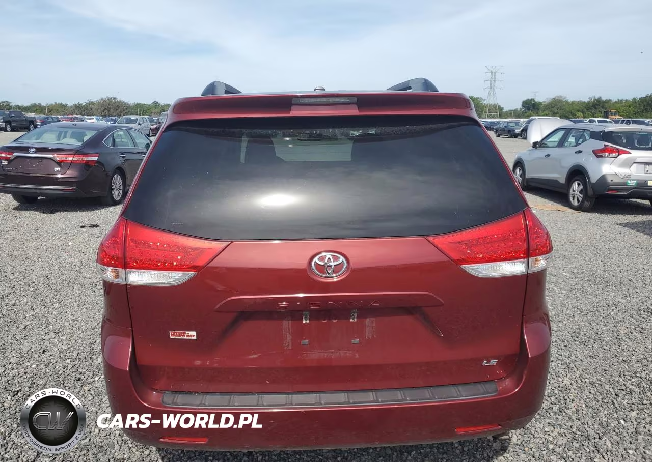 2014 Toyota Sienna Le VIN:5TDKK3DC4ES502748 - 6