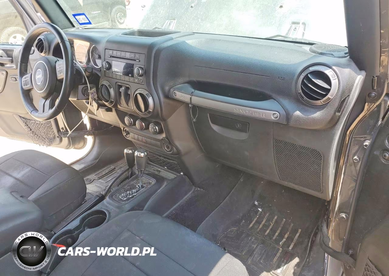 2018 Jeep Wrangler Sport VIN:1C4AJWAG6JL847718 - 8