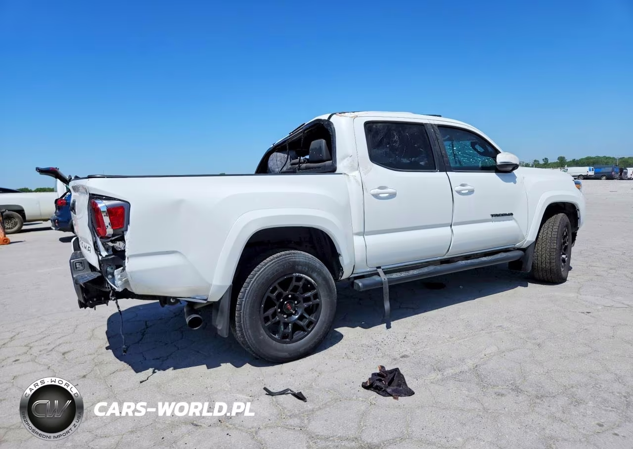 2022 Toyota Tacoma Double Cab VIN:3TMAZ5CN6NM188932 - 3