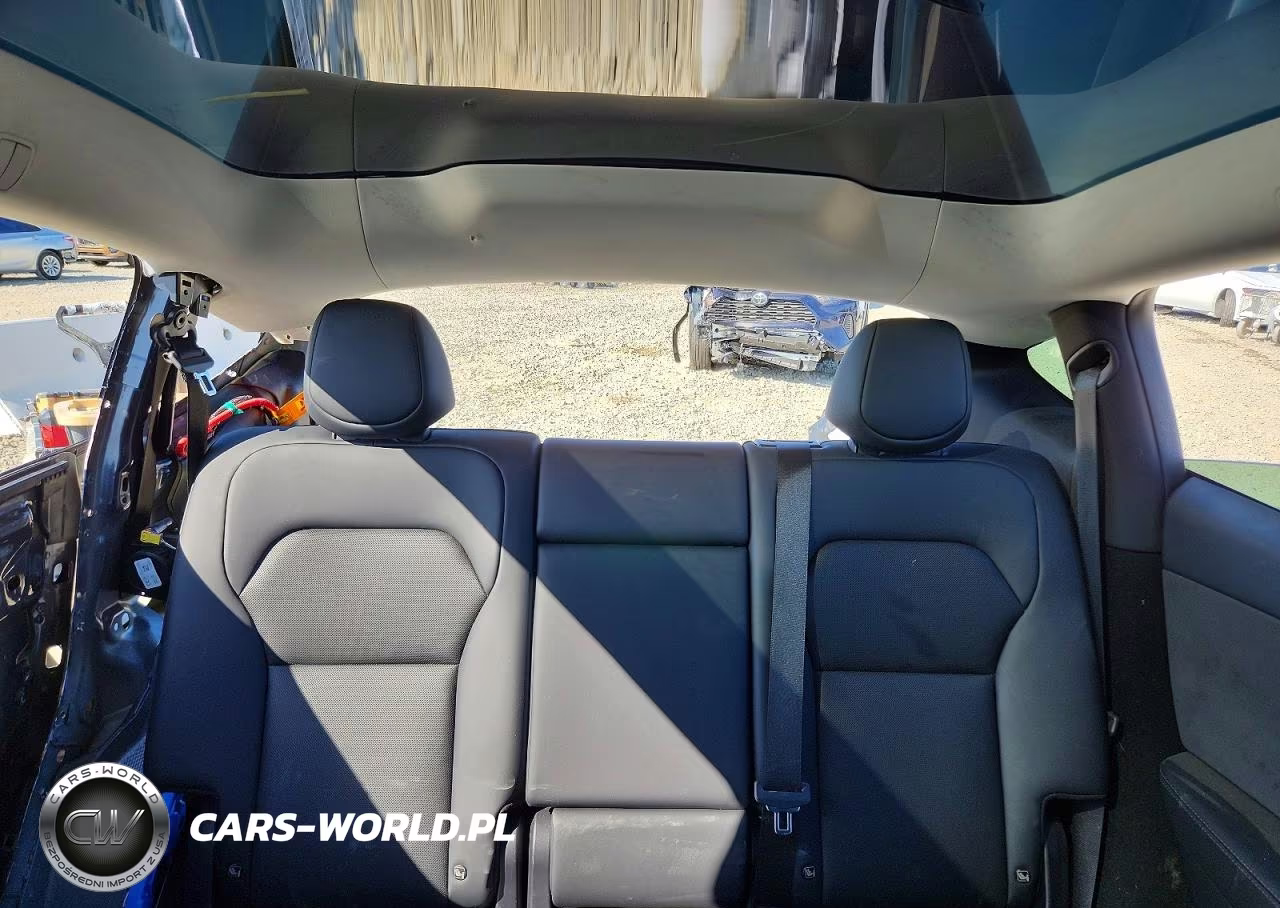 2026 Tesla Model Y VIN:7SAYGDED2TF414021 - 10