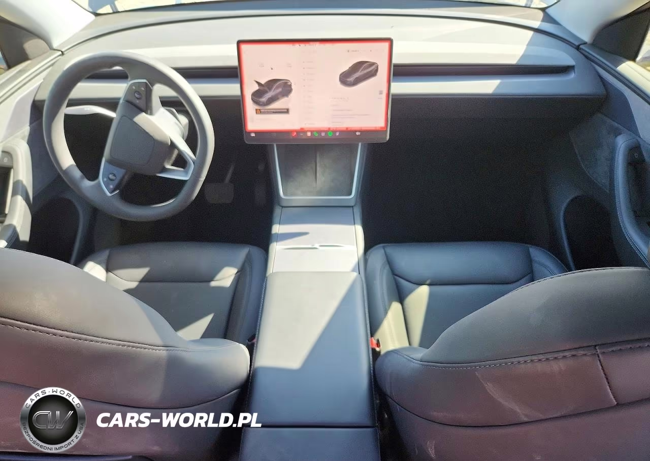 2026 Tesla Model Y VIN:7SAYGDED2TF414021 - 8