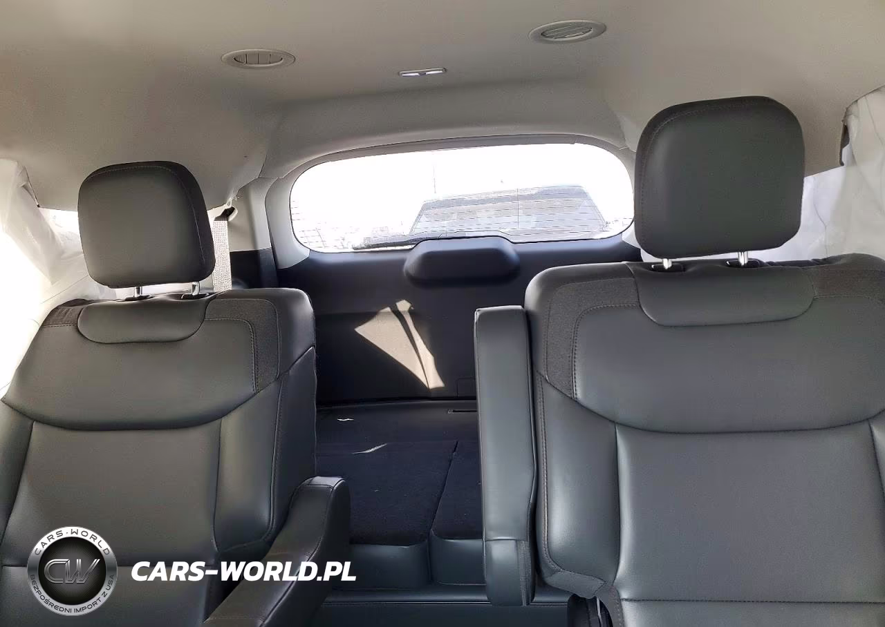 2025 Ford Explorer Active VIN:1FMUK8DH9SGA80625 - 10