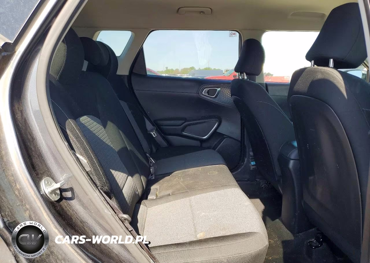 2020 Kia Soul S VIN:KNDJ23AU2L7732207 - 10