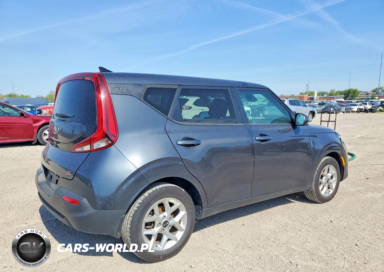 2020 Kia Soul S VIN:KNDJ23AU2L7732207 - 3