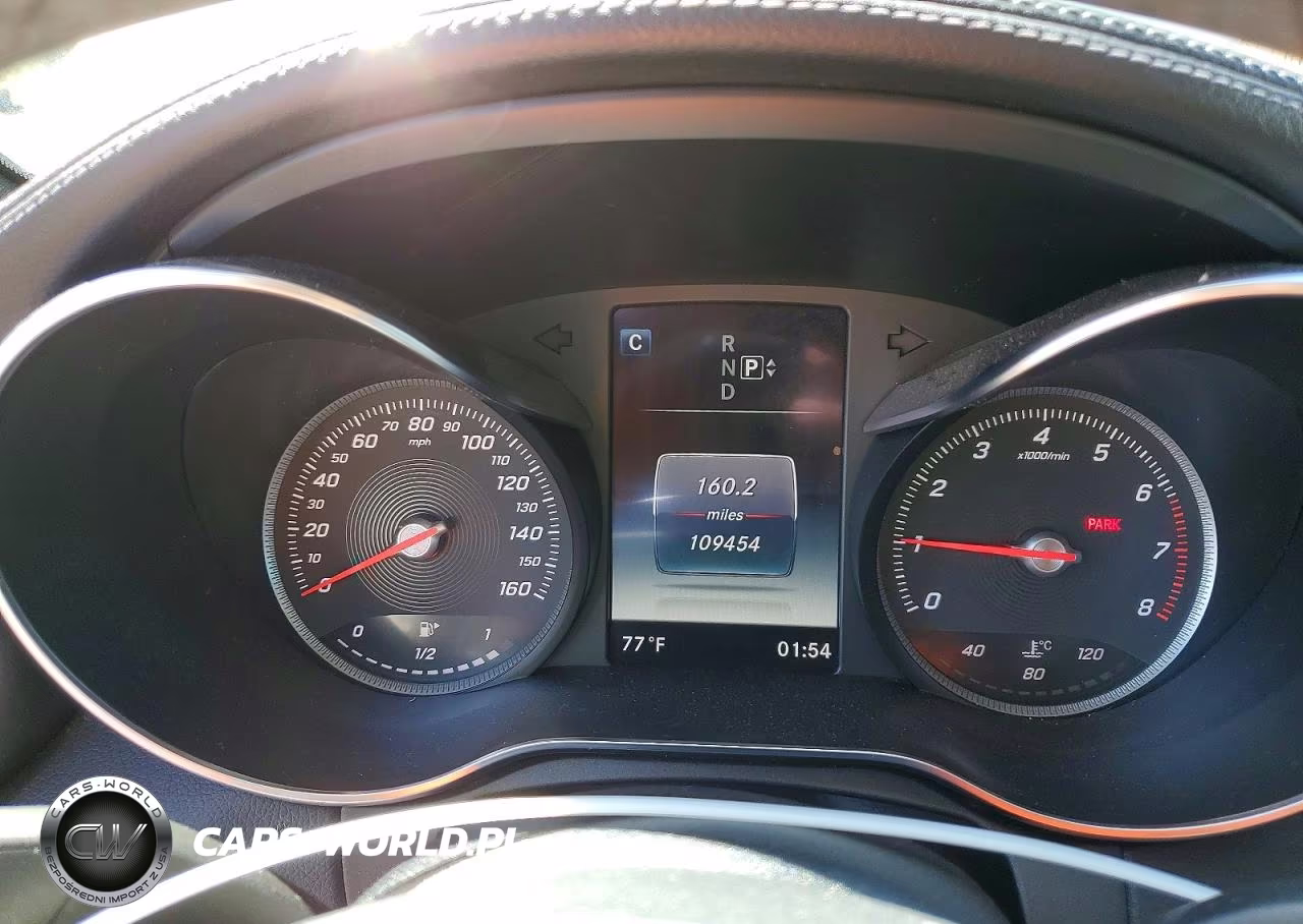 2015 Mercedes-Benz C 300 4Matic VIN:55SWF4KB9FU074671 - 9