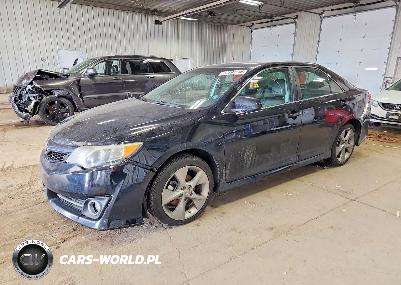 2012 Toyota Camry Se Sport Limited Edition – zdjęcie 1 z 13