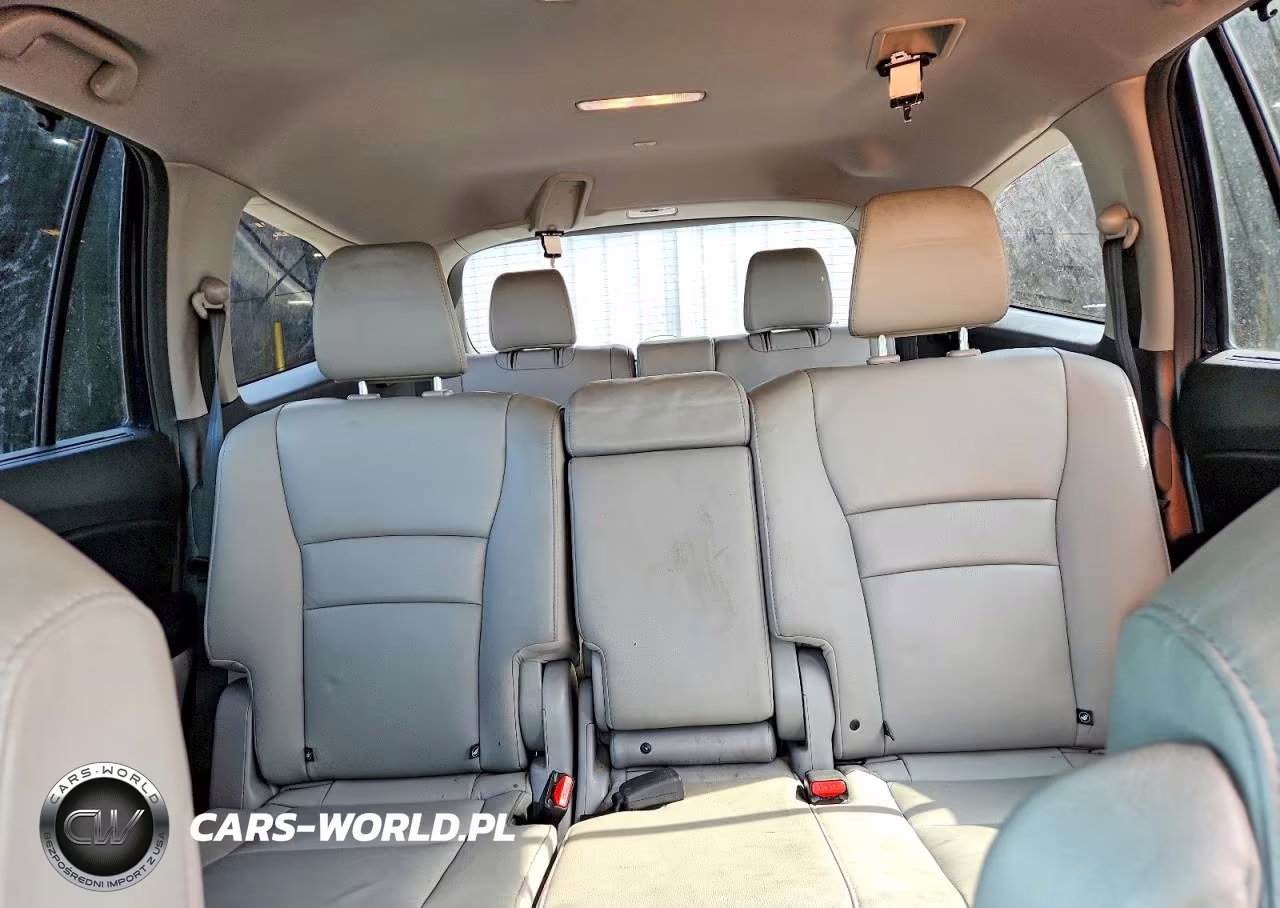 2017 Honda Pilot Touring VIN:5FNYF5H96HB039500 - 10
